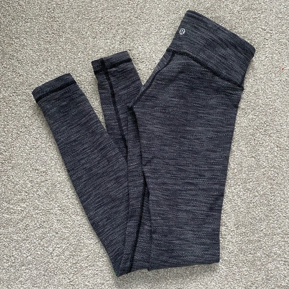 Lululemon leggings - Women’s - size 2 - Picture 2 of 3